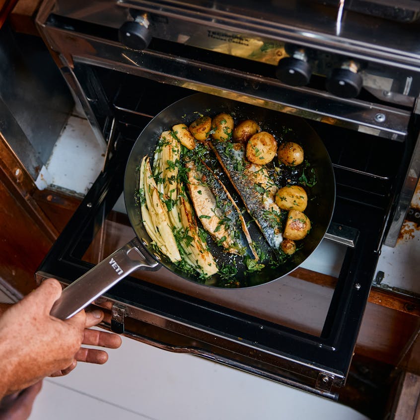 Yeti Carbon Steel Pan