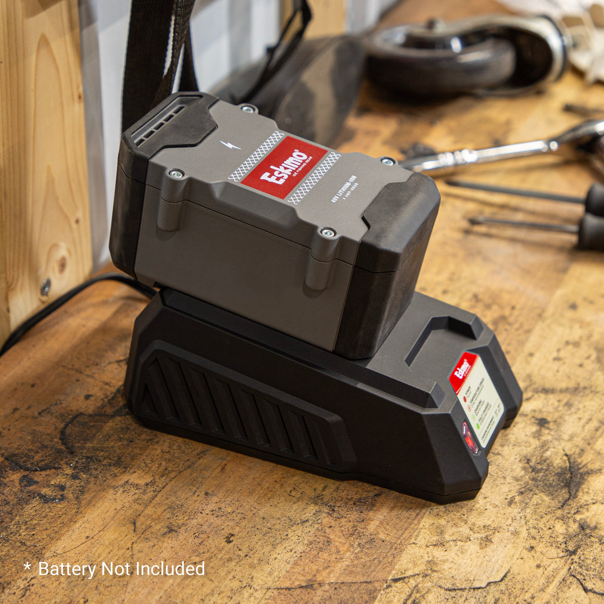 Eskimo E40 Battery Charger