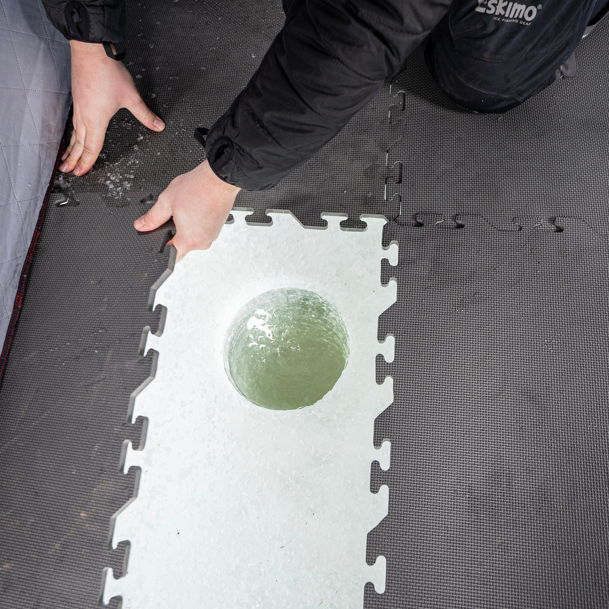 Eskimo Shelter Floor Tile