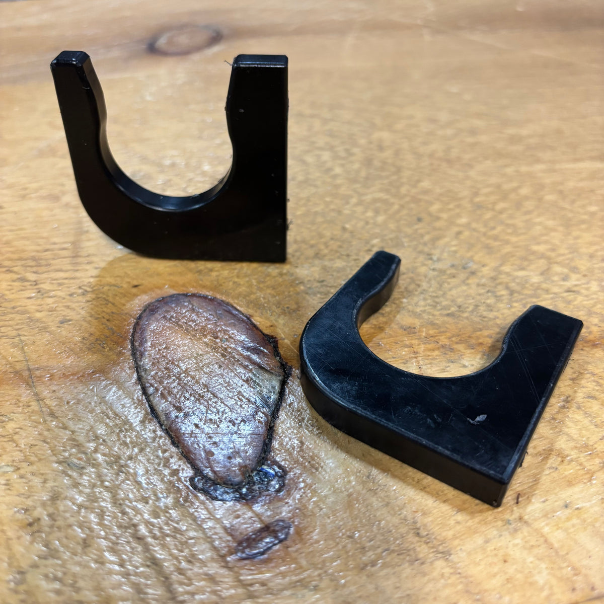 LOTW Shuttle Pole Clips