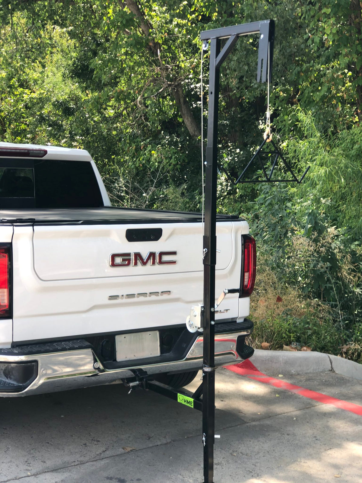 HME Truck Hitch Game Hoist