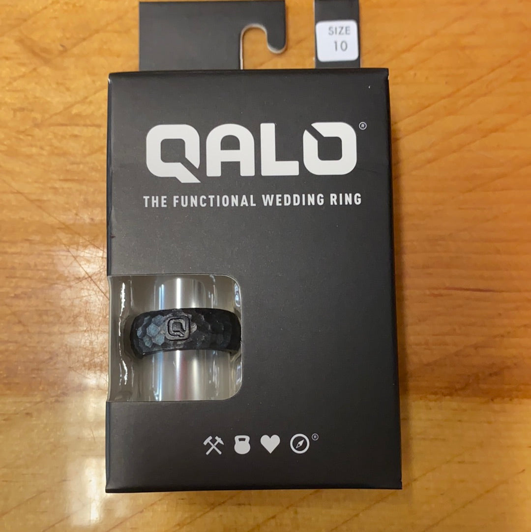 Qalo Men’s metallic silicone ring