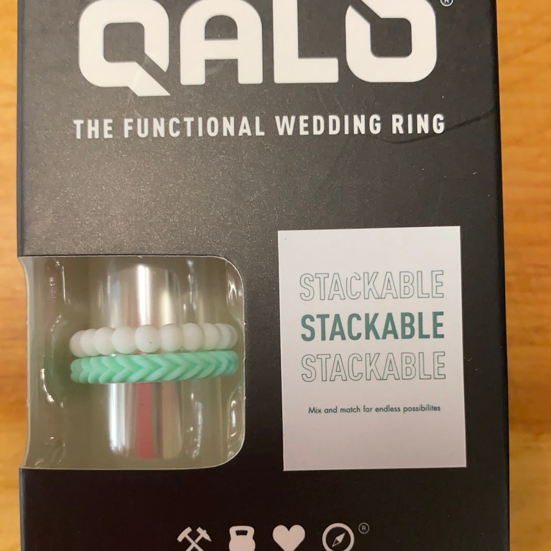 Qalo Women’s Stackable Silicone Ring